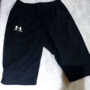 Under Armour black Heat Gear Loose Shorts